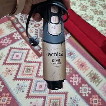 Arnica Küçük Ev Aletleri Hem Soyulma Hem De Kovada Çatlak