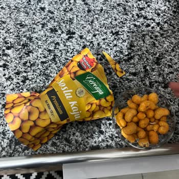 Çerezya Kurtlu Soslu Kaju