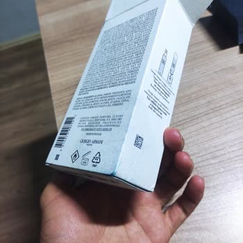 Boyner Armani Acqua Di Gio Parfüm Şişesinden Sızıntı Yapıyor.