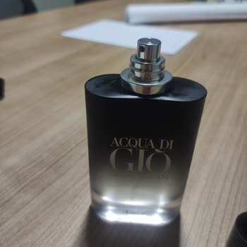 Boyner Armani Acqua Di Gio Parfüm Şişesinden Sızıntı Yapıyor.