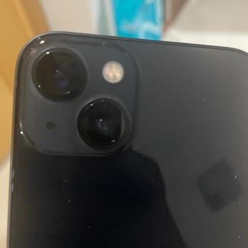 Yeni İphone 13'de Kamera Lekesi Hayal Kırıklığı