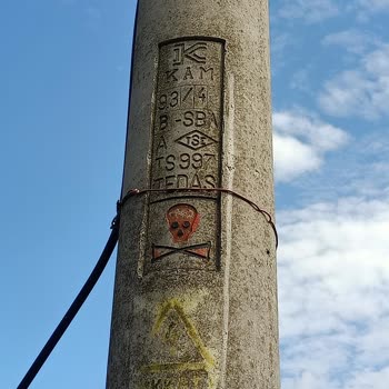 SEDAŞ Elektrik Direği Devrilme Riski