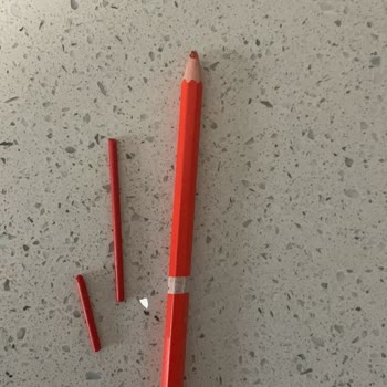 Faber-Castell Kalem Yazarken Uç Kırılması Kalitesizlik