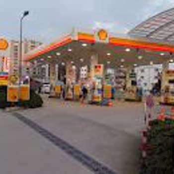 Shell Refused to Sell Me Fuel in a Container, Resulting in Job Loss for Me