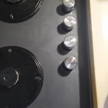 Bosch Ocak Düğmeleri Ve Temizlik Sorunu