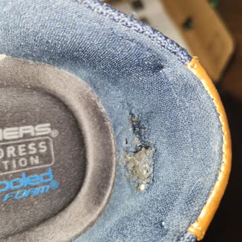 Skechers Hatalı Ürünü İade Almamak İçin Müşteriyle Dalga Geçiyor