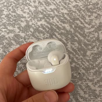 JBL Kulaklığın Teki Kayboldu