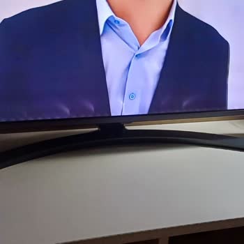 LG 3. Yılda Ekranda Işık Süzmesi Oldu