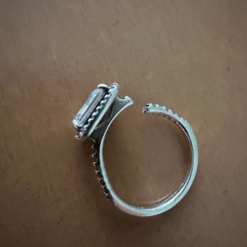Pandora Mücevher Pandoranın Yüzüğünün Kırılması