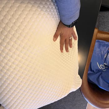 Lova Yatak Kalitesiz Ürünler Ve Tam Bir Pişmanlık.