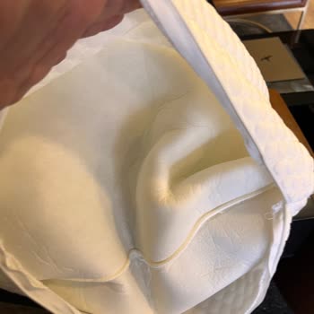 Lova Yatak Kalitesiz Ürünler Ve Tam Bir Pişmanlık.