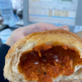 Migros Küflenmiş Börek Hayal Kırıklığı Yarattı