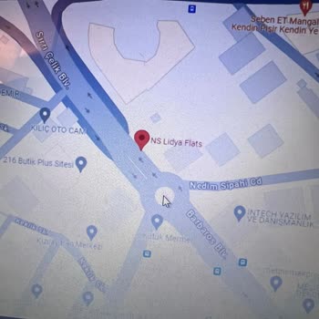 Karayolları Genel Müdürlüğü Çekmeköy'de Dönel Kavşak Trafik Sorunu Ve Çözüm Önerileri