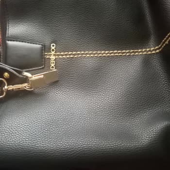 Derimod Çanta Kopması Sonucu Yaşananlar