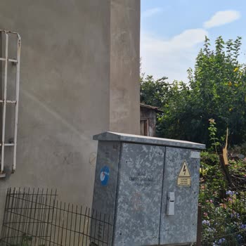 YEPAŞ (Yeşilırmak Elektrik Perakende) Elektrik Panosu Tehlike Arz Ediyor