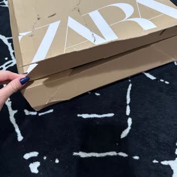 Zara Kargo Paketleri Yırtık Halde Firmaya Ulaşamıyoruz