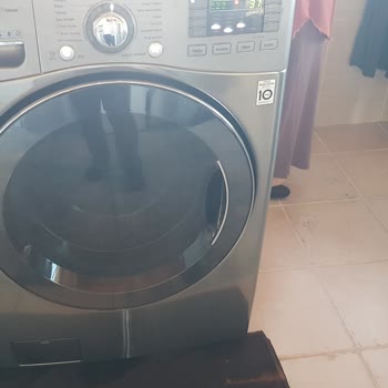 LG Çamaşır Makinesi Çürüyor