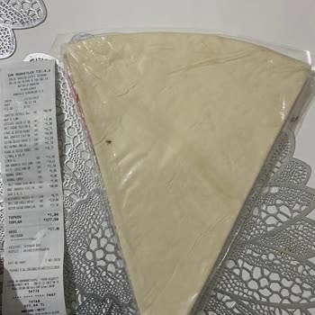 Şok Marketler Ambalajı Açılmadan Fark Edilen Sinek