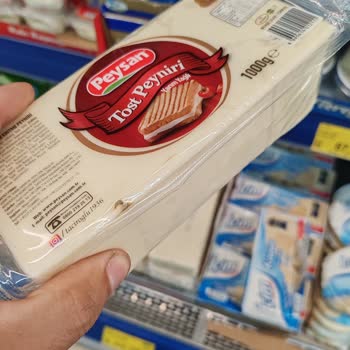 BİM Bozuk Peynir Satıyor...!