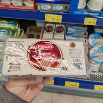 BİM Bozuk Peynir Satıyor...!
