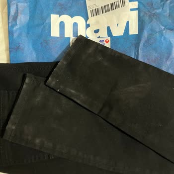 Mavi Kirli Kıyafet Gönderdi