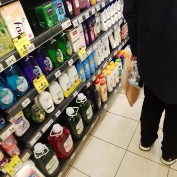 Şok Marketler Kasa Personeliniz Ve Ürün Düzeni