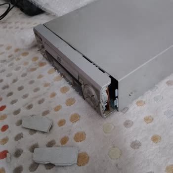 Yurtiçi Kargo Kargo Çalışanlarına Yazıklar Olsun.