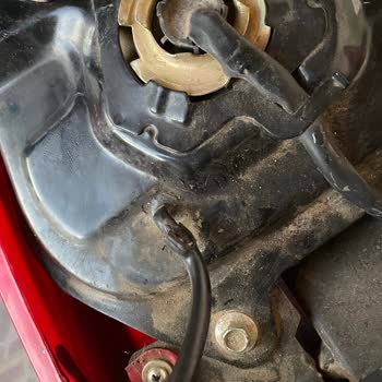 Mondial Motor Depo Yanı Boru