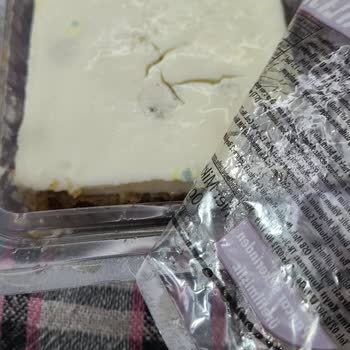 BİM Küflü Kıbrıs Tatlısı