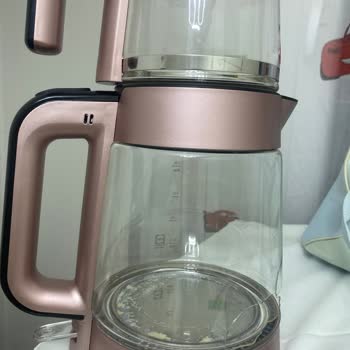 Beko Cam Çaycı Patladı