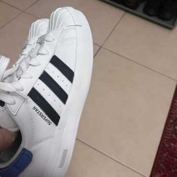 Temizco Spor Ayakkabımı Temizlerken Modelini Değiştirdi!