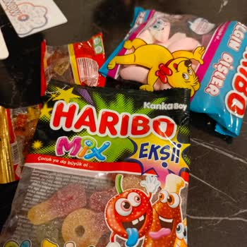 Haribo Jelibon Değişik Kokusu Olması