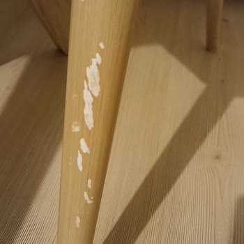 İstikbal Sandalyeler Ayaklarında Soyulma