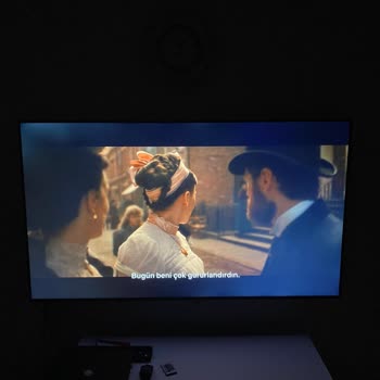 Backlight Bleeding On The Black Screen Of My LG 75QNED816RE TV