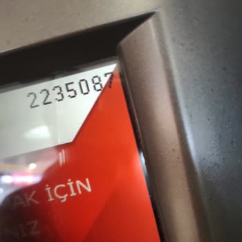 VakıfBank ATM Den Yatırdığım Para Hala Hesabıma Geçmedi