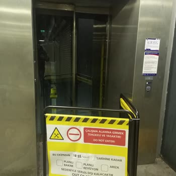 İETT - İstanbul Elektrik Tramvay Tünel Unutulmuş Metro Koridorları