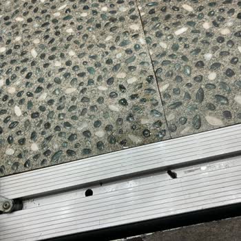 İSKİ Yetkilisi Asansörü WC İhtiyacı İçin Kullandı!