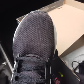 In Street Adidas Ayakkabı Şikayeti. Sanki Fason Gibi
