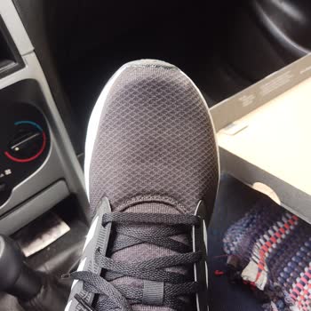 In Street Adidas Ayakkabı Şikayeti. Sanki Fason Gibi
