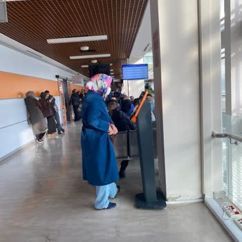 Nüfus ve Vatandaşlık İşleri Yavaş İşleyen Sıra