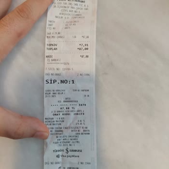 City's İstanbul Pidem Şubesi Böcekli Mercimek Çorbası Satıyor