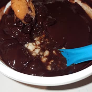 Şok Marketler Bozulmuş Ürünlerin Tarihi Geçmiyor