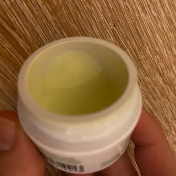 Kiehl's Avokadolu Göz Kremi Su Gibi