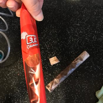 Eti Çikolata Bozuk Çıktı