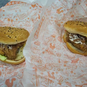 Popeyes Hamburger Siparişi Alakasız
