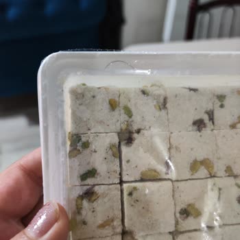 Şekerci Hacı Abdullah Efendi Kesme Helvadan Kıl Çıkması