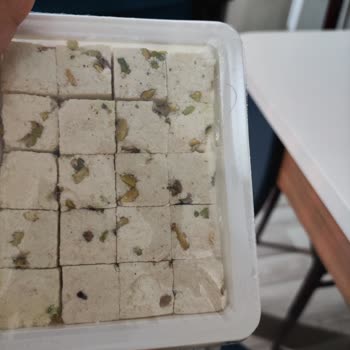 Şekerci Hacı Abdullah Efendi Kesme Helvadan Kıl Çıkması