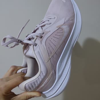 Nike Ayakkabım Gıcırtılı Ses Çıkartıyor