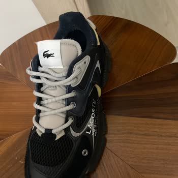 Lacoste Spor Ayakkabı Baş Parmaklarımı Sıkan Ayakkabı