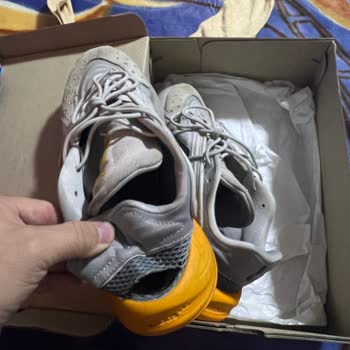 Adidas Arızlı Ürün Ayakkabı